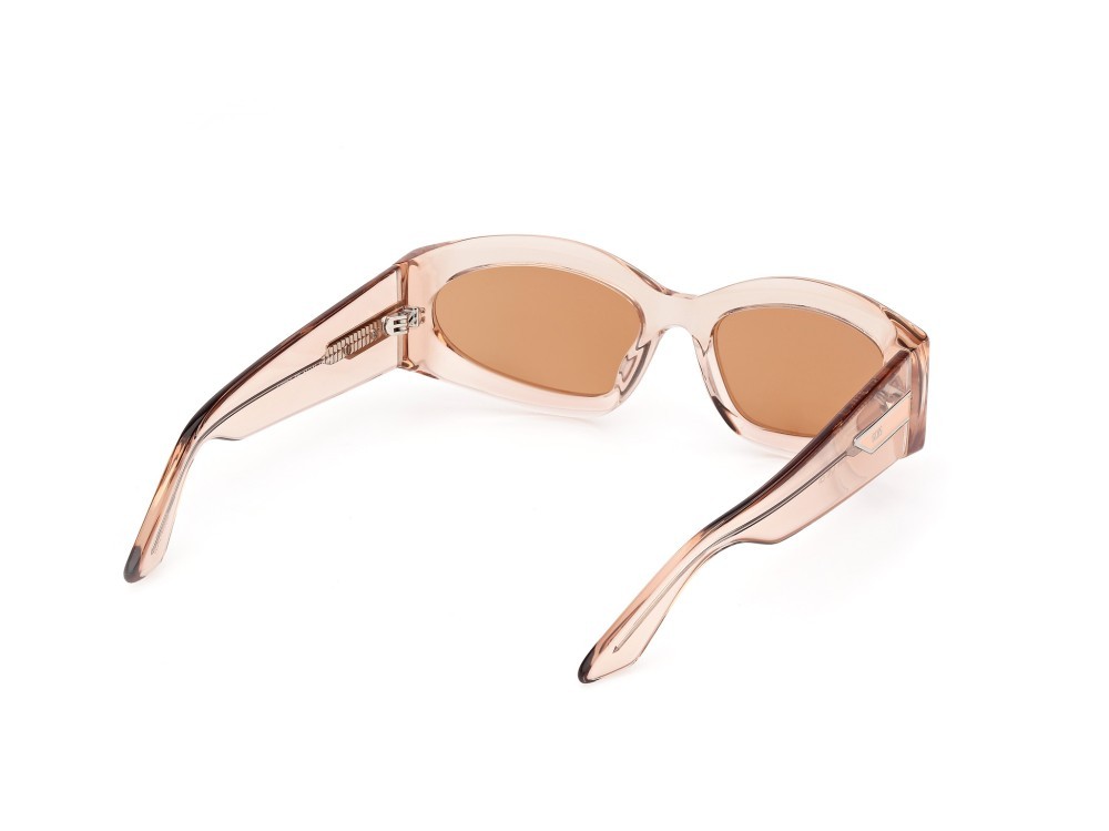 Sunglasses GCDS GD0057 (72E) color rosa chiaro lucido shape geometric lenses marrone