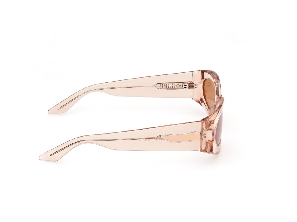 Sunglasses GCDS GD0057 (72E) color rosa chiaro lucido shape geometric lenses marrone