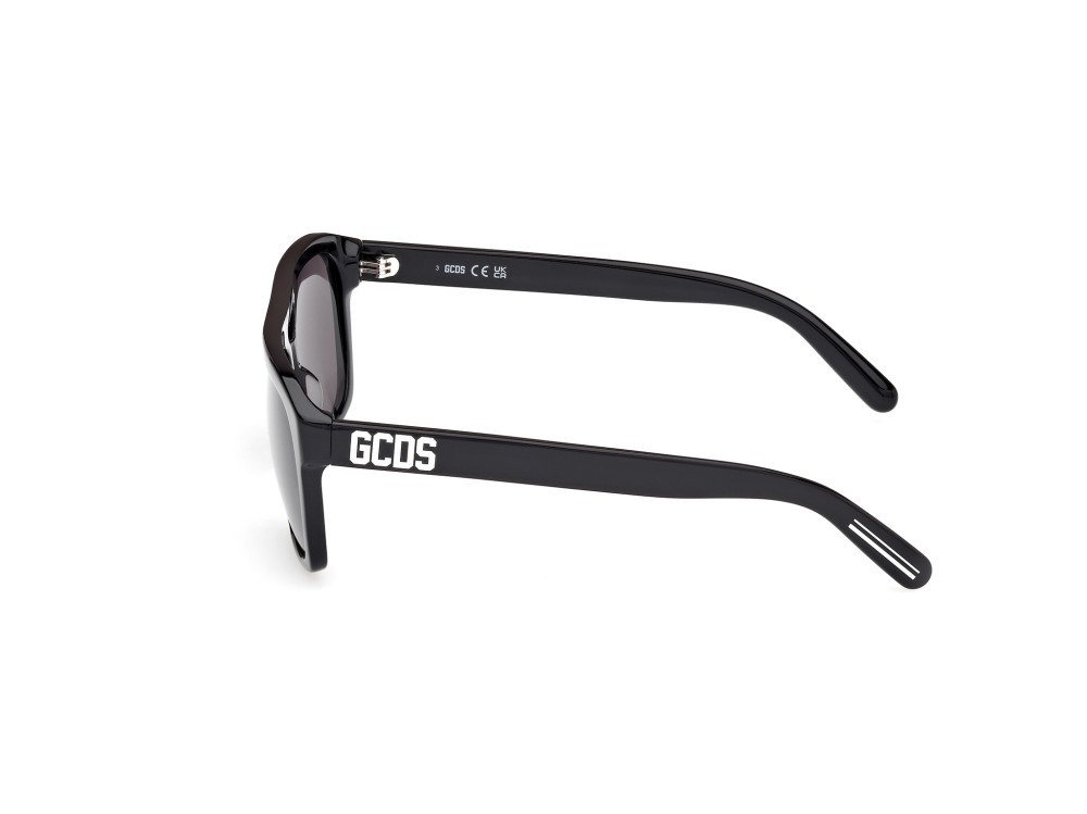 Sunglasses GCDS GD0058 (01A) color nero lucido shape navigator lenses fumo