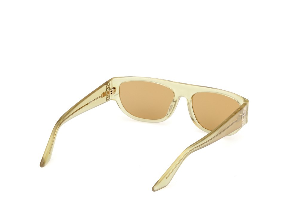 Occhiali da sole GCDS GD0062 (39J) colore giallo chiaro lucido forma geometrico lenti roviex