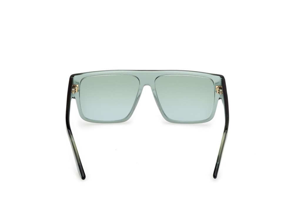 Occhiali da sole GCDS GD0063 (93P) colore verde chiaro lucido forma geometrico lenti verde sfumato