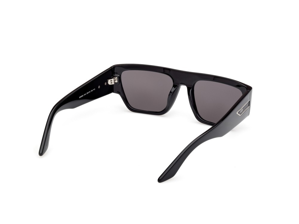 Sunglasses GCDS GD0064 (01A) color nero lucido shape geometric lenses bordeaux sfumato