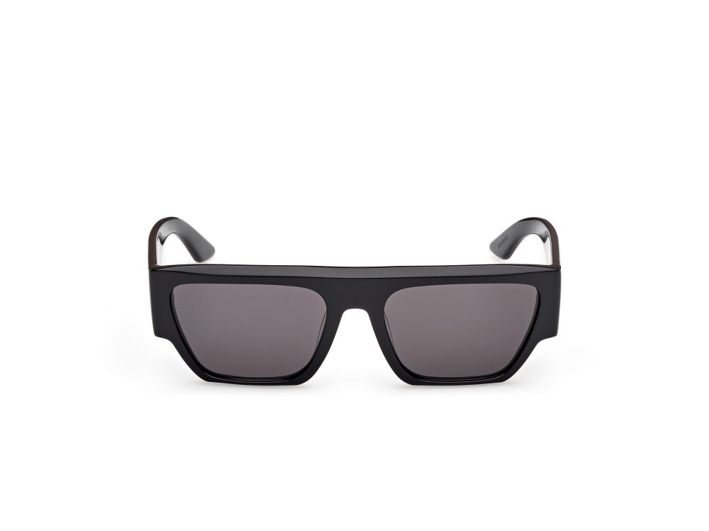 Sunglasses GCDS GD0064 (01A) color nero lucido shape geometric lenses bordeaux sfumato