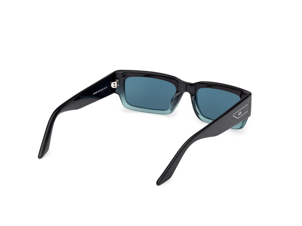 Sunglasses GCDS GD0068 (89N) color turchese /sfumato / grigio lucido shape rectangle lenses verde