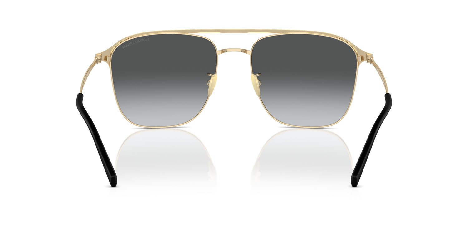 Occhiali da sole Giorgio Armani AR 6154 (3013T3) colore oro pallido forma quadrato lenti grigio sfumato polarizzata