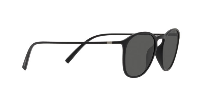Occhiali da sole Giorgio Armani AR 8186U (504287) colore nero opaco forma quadrato lenti grigio scuro