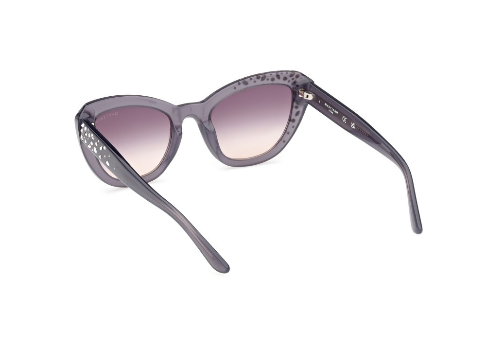 Sunglasses Guess by Marciano GM00016 (20B) color grigio lucido shape cat eye lenses fumo grad.
