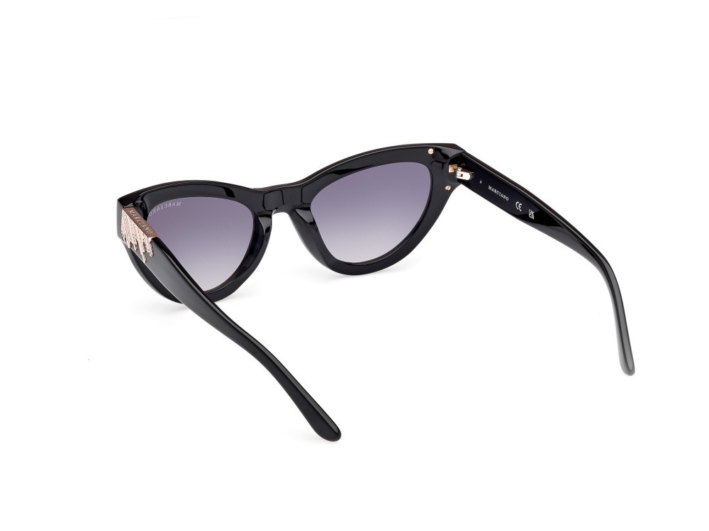Sunglasses Guess by Marciano GM00025 (01B) color nero lucido shape cat eye lenses fumo grad.