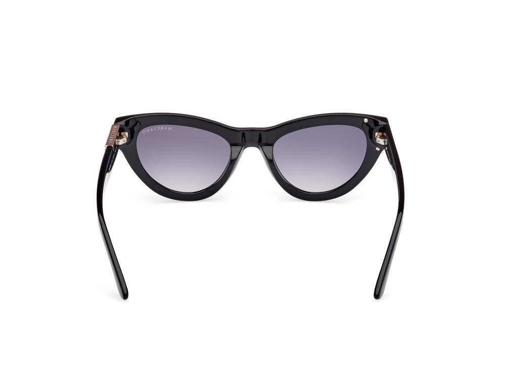 Sunglasses Guess by Marciano GM00025 (01B) color nero lucido shape cat eye lenses fumo grad.