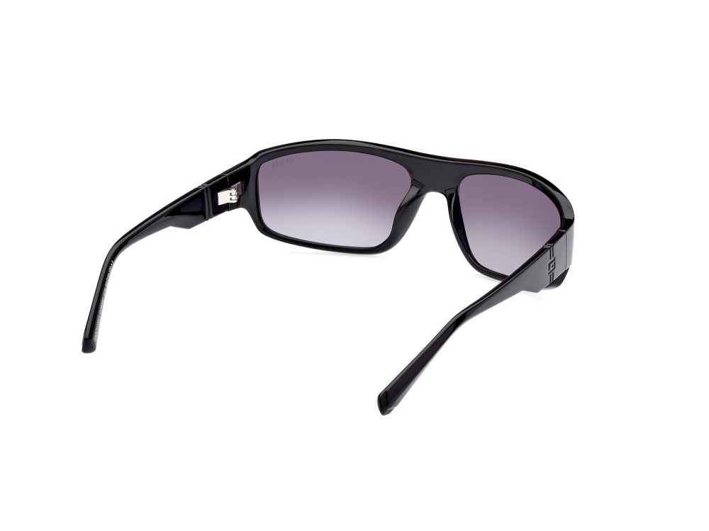 Sonnenbrillen Guess GU00080 (01B) farbe nero lucido form rechteckig gläser fumo grad.