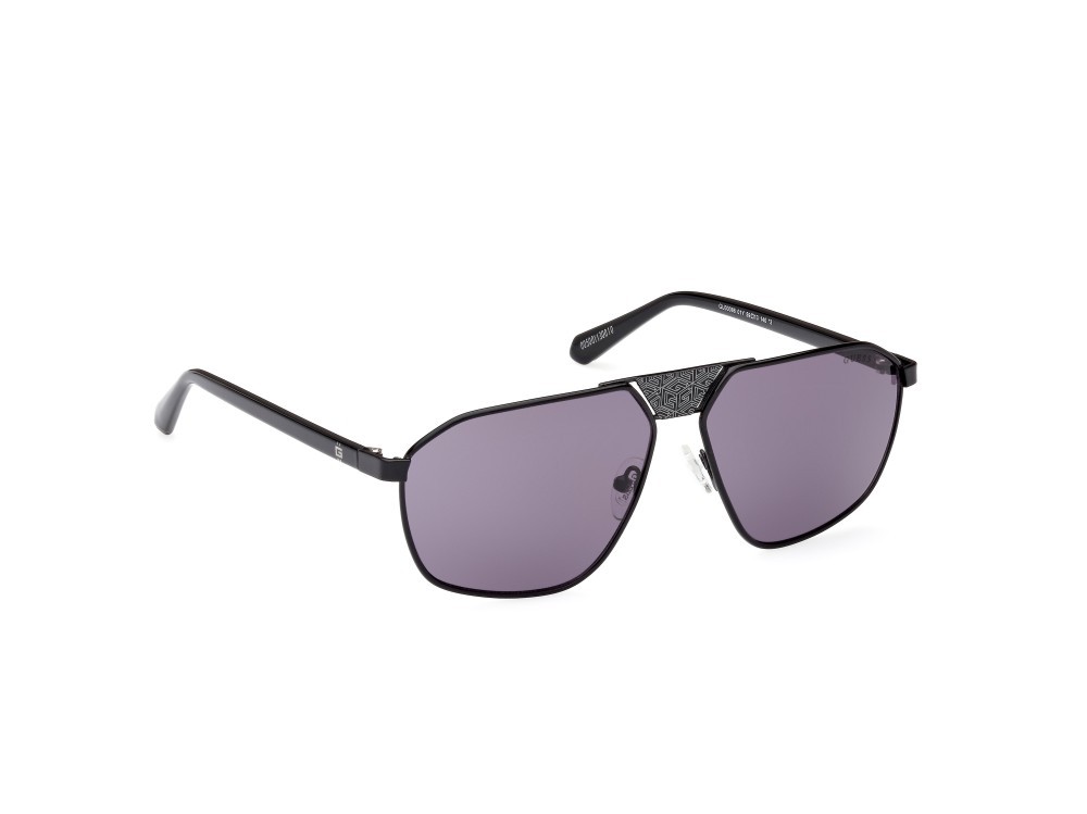 Sonnenbrillen Guess GU00086 (01Y) farbe nero lucido form aviator gläser viola