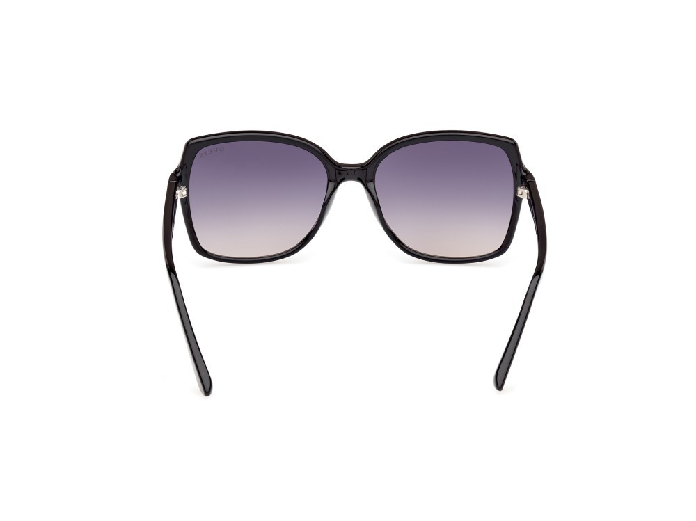 Occhiali da sole Guess GU00100 (01B) colore nero lucido forma quadrato lenti fumo grad.