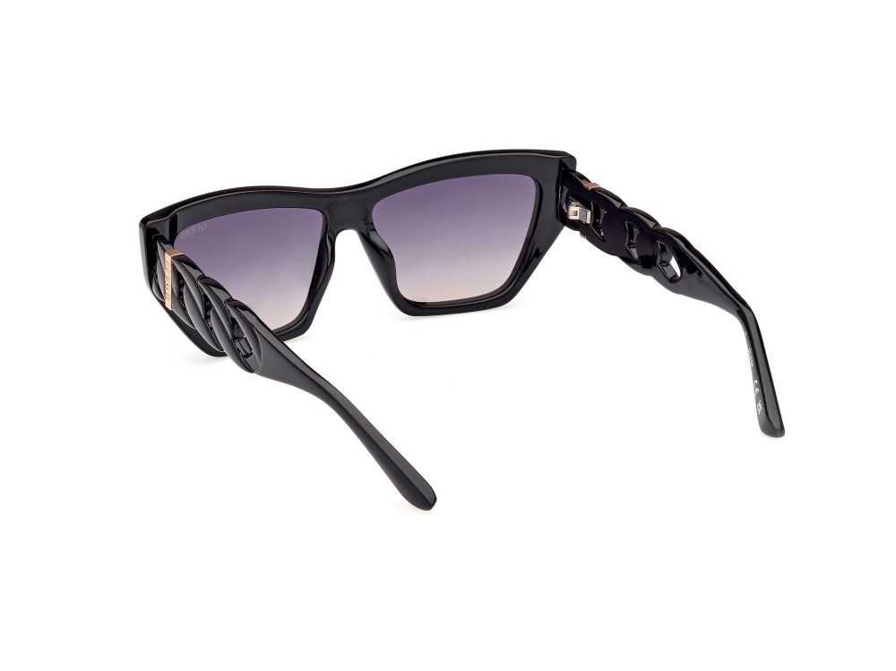 Sunglasses Guess GU00111 (01B) color nero lucido shape cat eye lenses fumo grad.