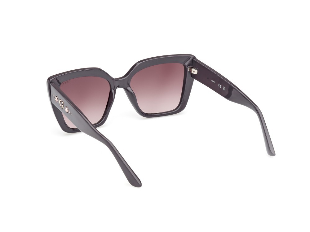 Sunglasses Guess GU00162 (20F) color grigio lucido shape butterfly lenses marrone sfumato