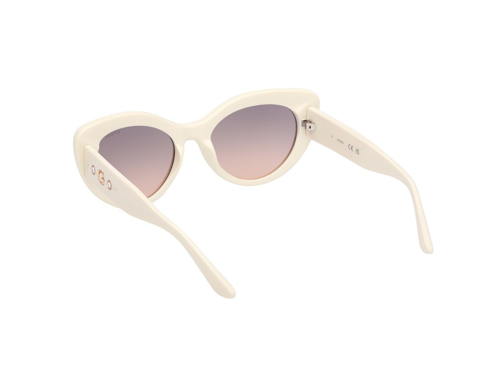 Sonnenbrillen Guess GU00163 (21B) farbe bianco lucido form cat-eye gläser fumo grad.