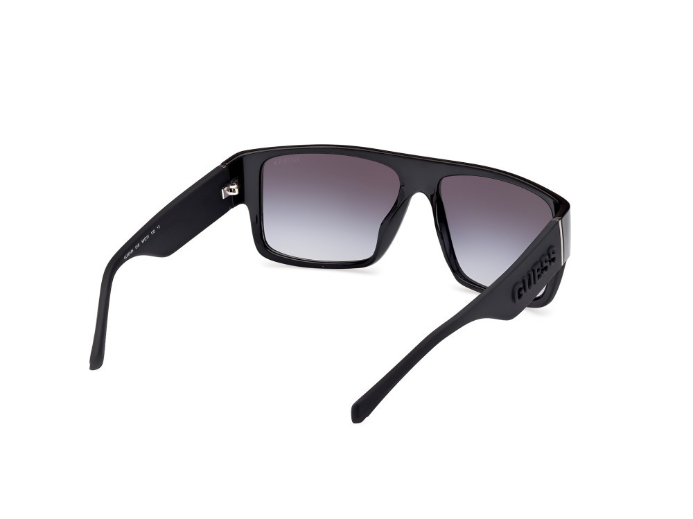 Occhiali da sole Guess GU00165 (01B) colore nero lucido - nero opaco forma rettangolare lenti fumo grad.