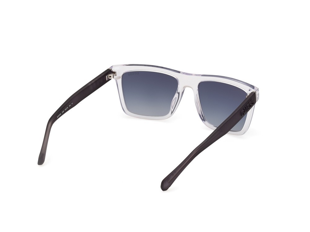 Occhiali da sole Guess GU00166 (26W) colore cristallo - grigio opaco forma quadrato lenti blu sfumato