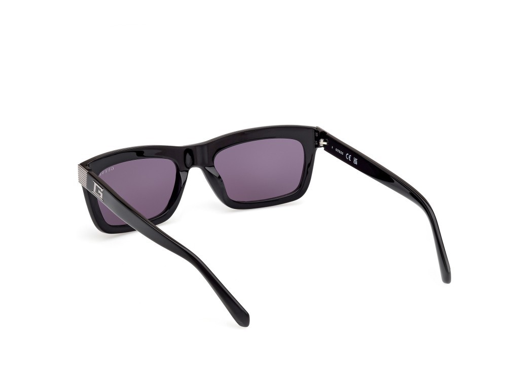 Occhiali da sole Guess GU00212 (01A) colore nero lucido forma rettangolare lenti fumo