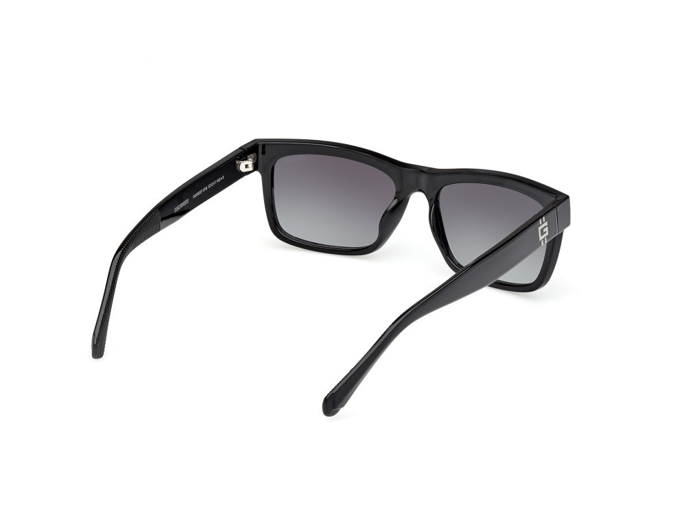 Occhiali da sole Guess GU00221 (01B) colore nero lucido forma rettangolare lenti fumo grad.