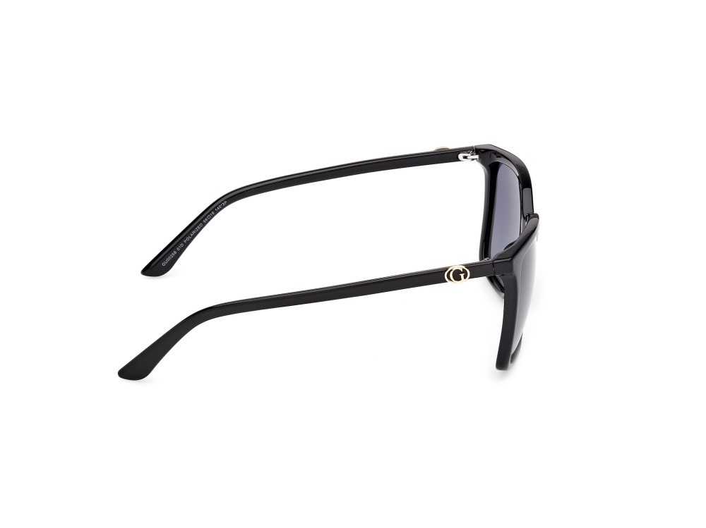Occhiali da sole Guess GU00258 (01D) colore nero lucido forma quadrato lenti fumo polar.
