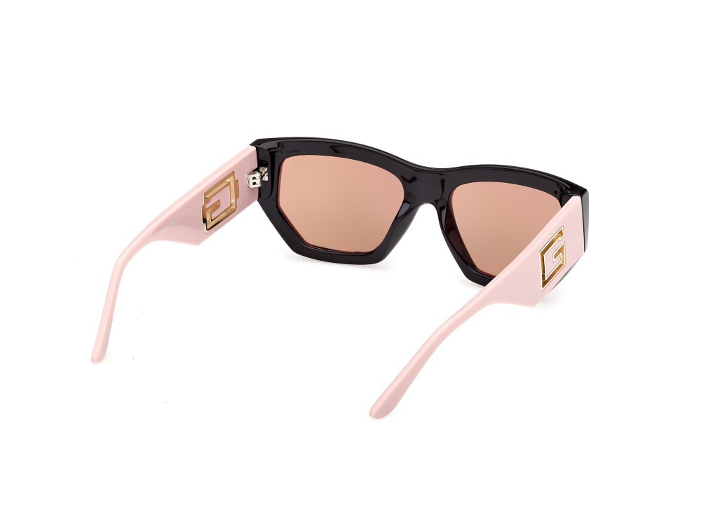 Occhiali da sole Guess GU00291 (05U) colore nero lucido / rosa chiaro lucido forma geometrico lenti bordeaux specchiato