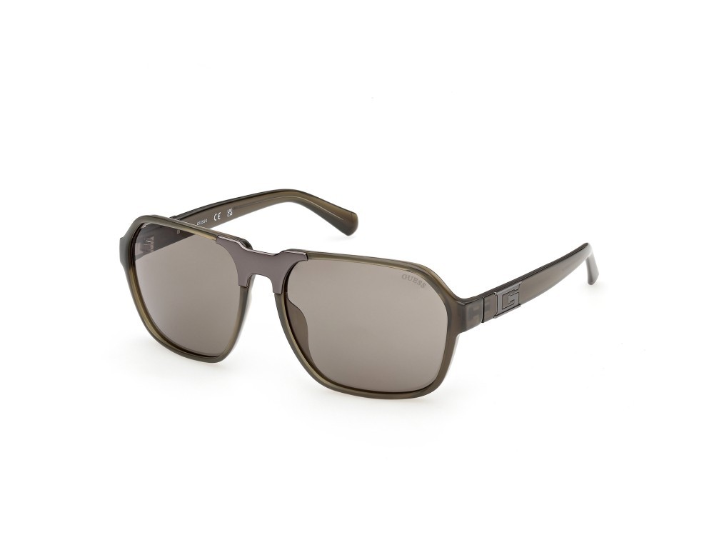 Occhiali da sole Guess GU00302 (96A) colore verde scuro lucido  forma quadrato lenti fumo