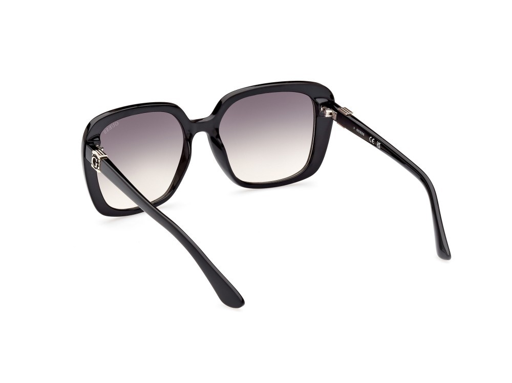 Occhiali da sole Guess GU7863 (01B) colore nero lucido forma quadrato lenti fumo grad.