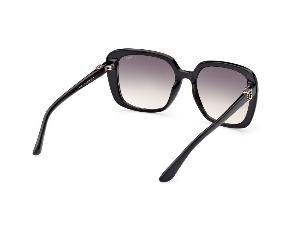 Occhiali da sole Guess GU7863 (01B) colore nero lucido forma quadrato lenti fumo grad.