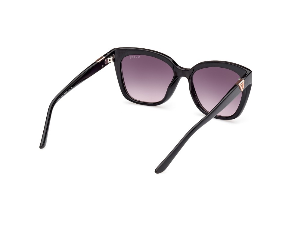 Occhiali da sole Guess GU7878 (01B) colore nero lucido forma quadrato lenti fumo grad.