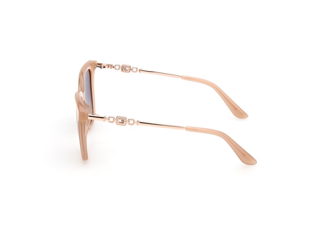 Occhiali da sole Guess GU7886 (57B) colore beige lucido forma quadrato lenti fumo grad.