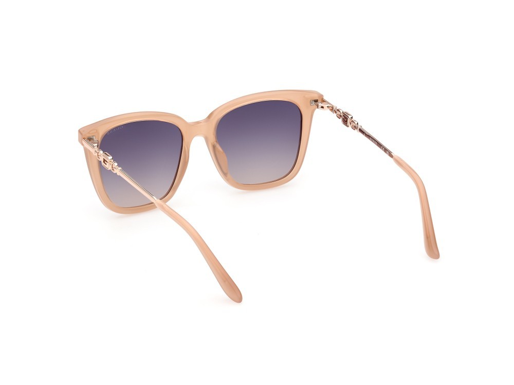 Occhiali da sole Guess GU7886 (57B) colore beige lucido forma quadrato lenti fumo grad.