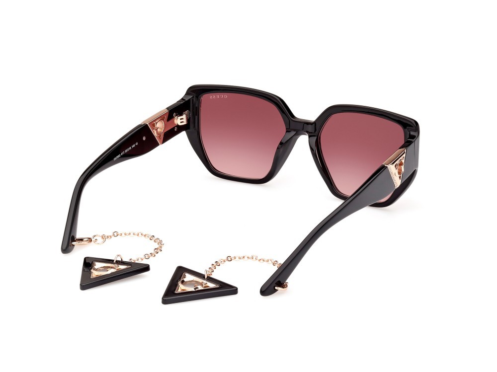 Occhiali da sole Guess GU7892 (01T) colore nero lucido forma geometrico lenti bordeaux grad.