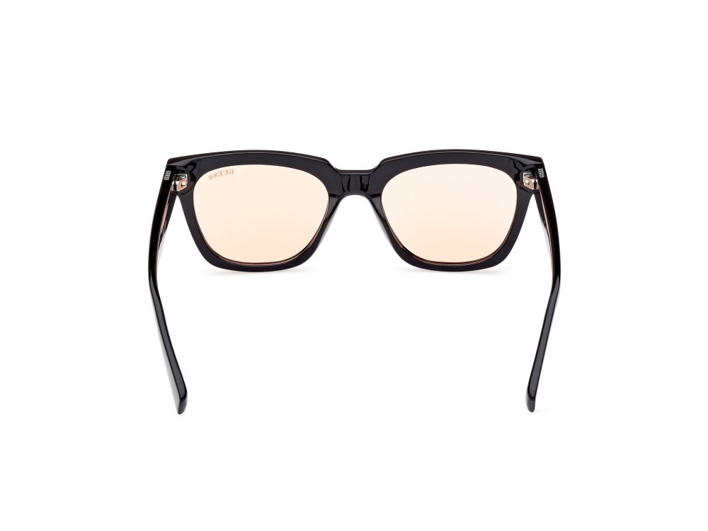 Sonnenbrillen Guess GU8265 (01E) farbe nero lucido form quadratisch gläser marrone