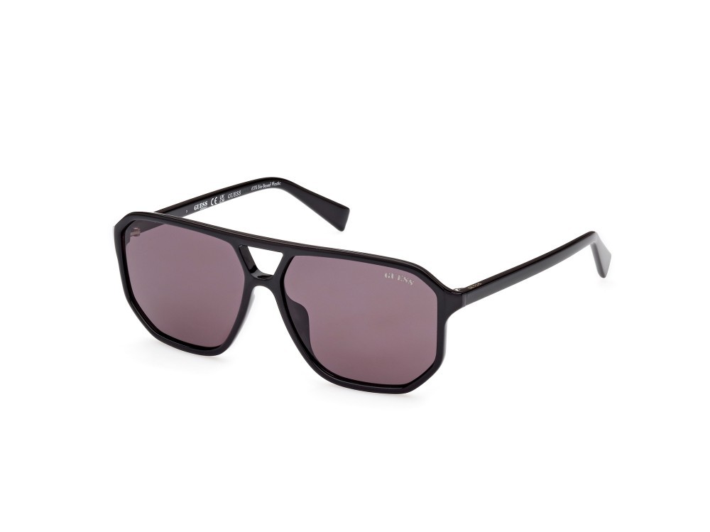 Sonnenbrillen Guess GU8276 (01A) farbe nero lucido form navigator gläser fumo
