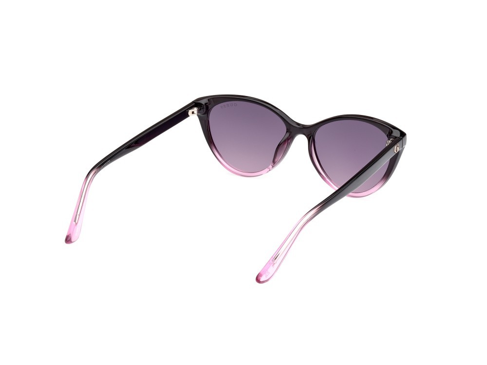 Occhiali da sole Guess GU8291 (05B) colore nero sfumato forma cat eye lenti fumo grad.