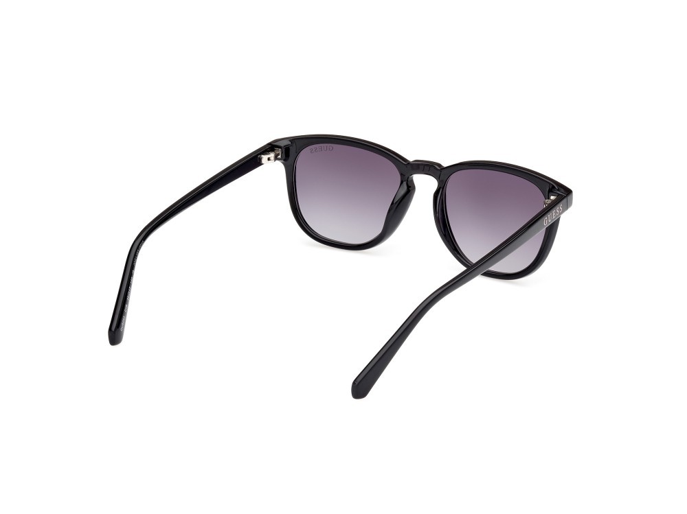Sonnenbrillen Guess GU8293 (01B) farbe nero lucido form rund gläser fumo grad.