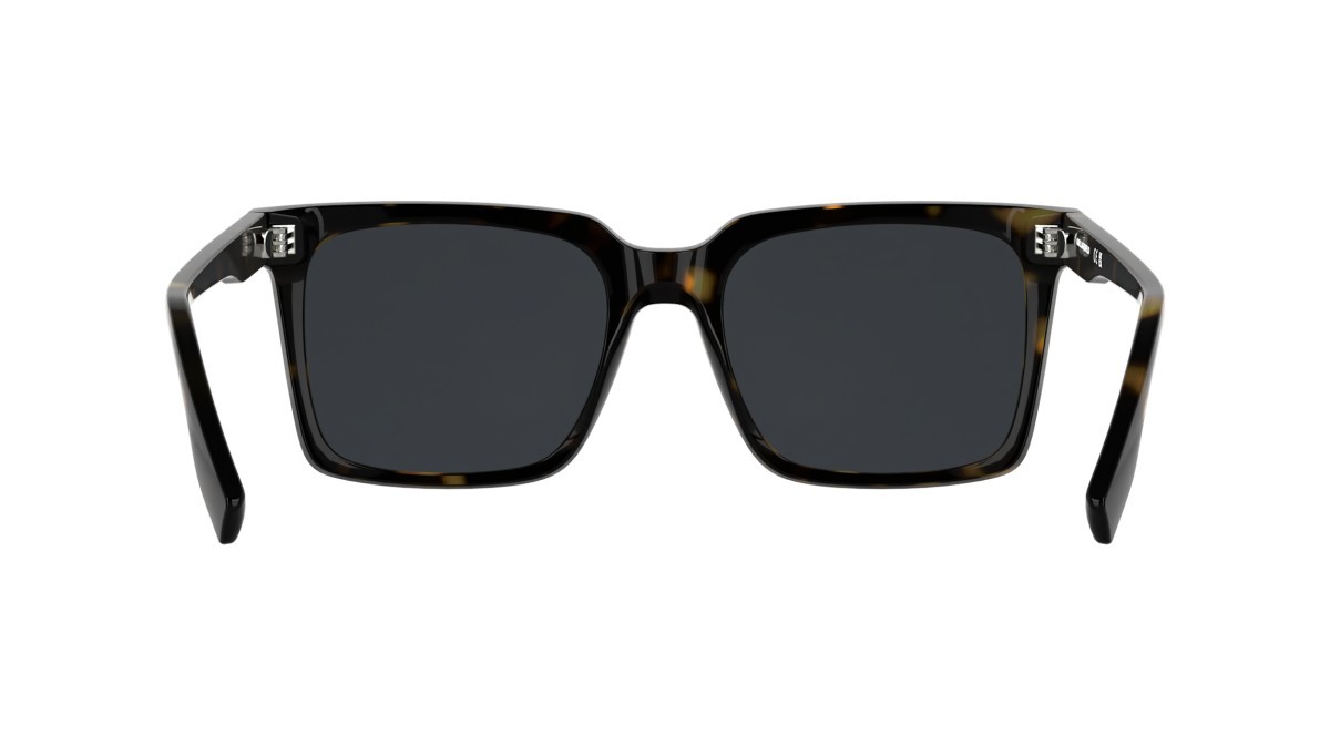 Occhiali da sole Karl Lagerfeld KL6224S (242) colore dark tortoise forma rettangolare lenti solid smoke
