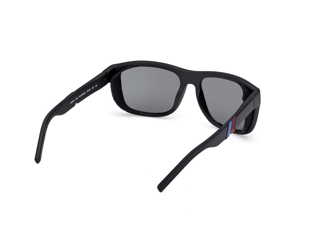 Occhiali da sole K-Way KW0016 (02D) colore nero opaco forma rettangolare lenti fumo polar.