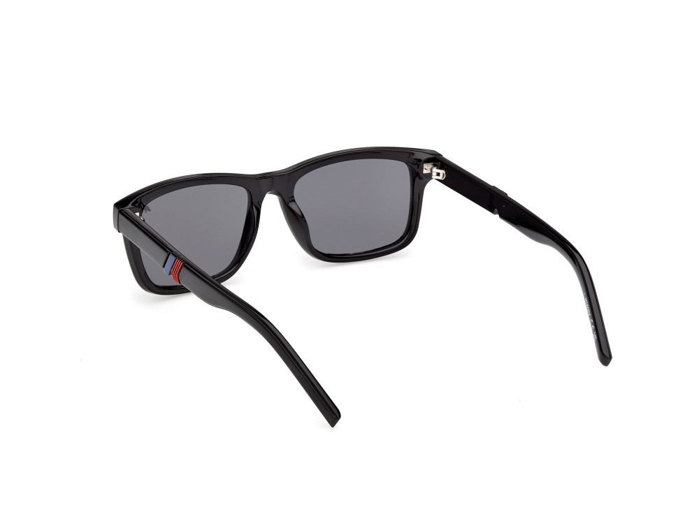 Occhiali da sole K-Way KW0026 (01A) colore nero lucido forma rettangolare lenti fumo
