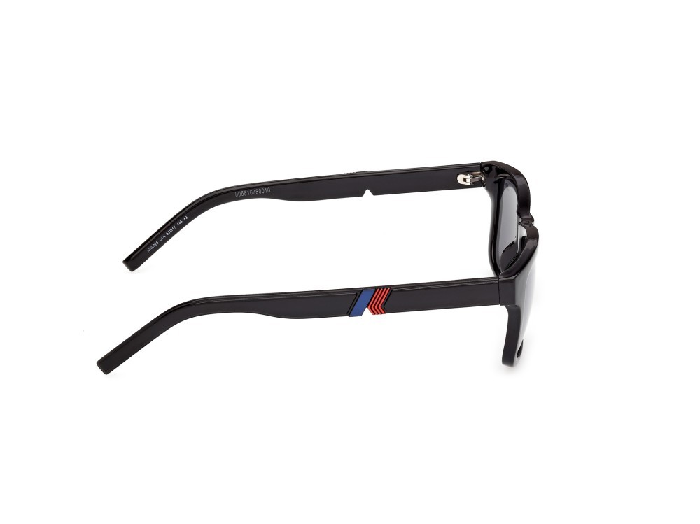 Occhiali da sole K-Way KW0026 (01A) colore nero lucido forma rettangolare lenti fumo