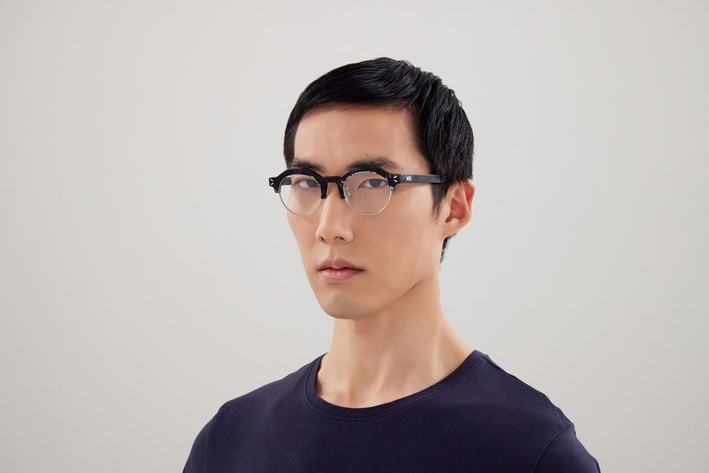 Eyeglasses McQ MQ0372O-003 color havana shape round lenses trasparente