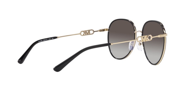 Occhiali da sole Michael Kors Empire MK 1128J (10148G) colore oro chiaro/nero forma aviator lenti grigio scuro sfumato