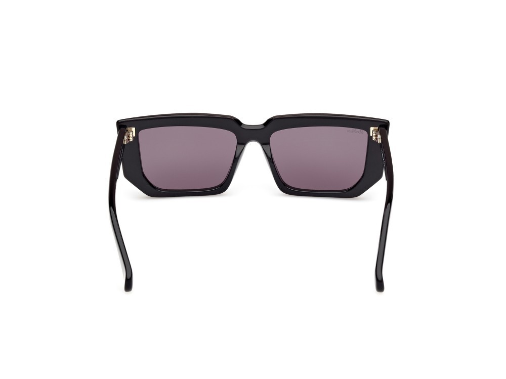 Occhiali da sole MaxMara MM0126 (01A) colore nero lucido forma rettangolare lenti fumo