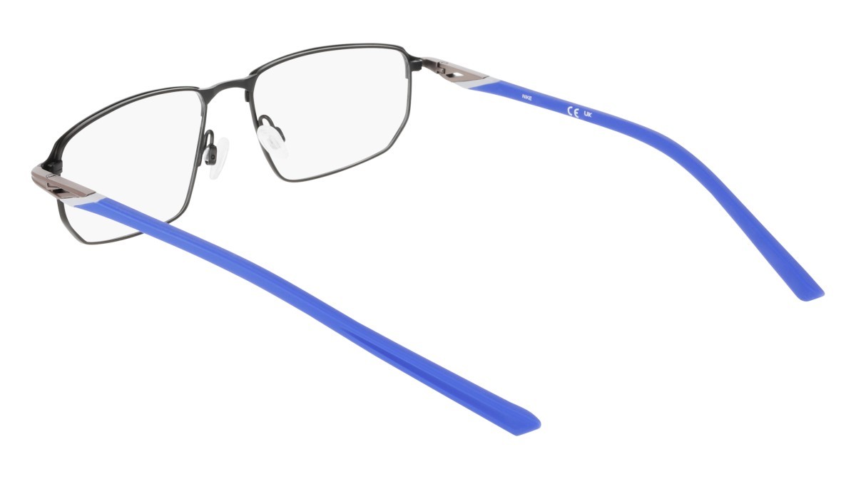 Brillen Nike NIKE 6067 (004) farbe matte black/astronomy blue form rechteckig gläser matte black/astronomy blue