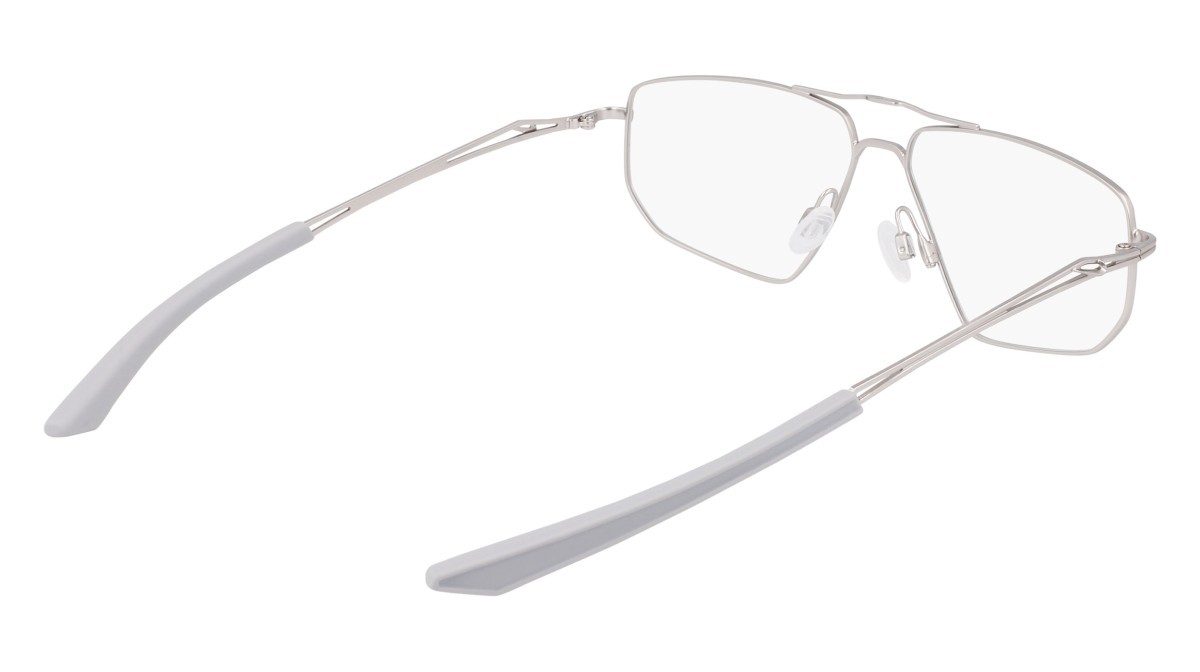 Brillen Nike NIKE 8215 (045) farbe satin silver form navigator 