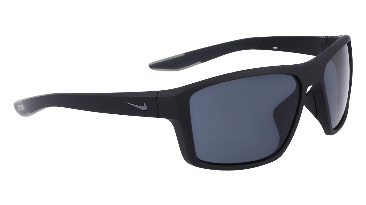 Sunglasses Nike NIKE BRAZEN FURY NN IU8072X (011) color matte black/silver flash shape rectangle lenses dark gray