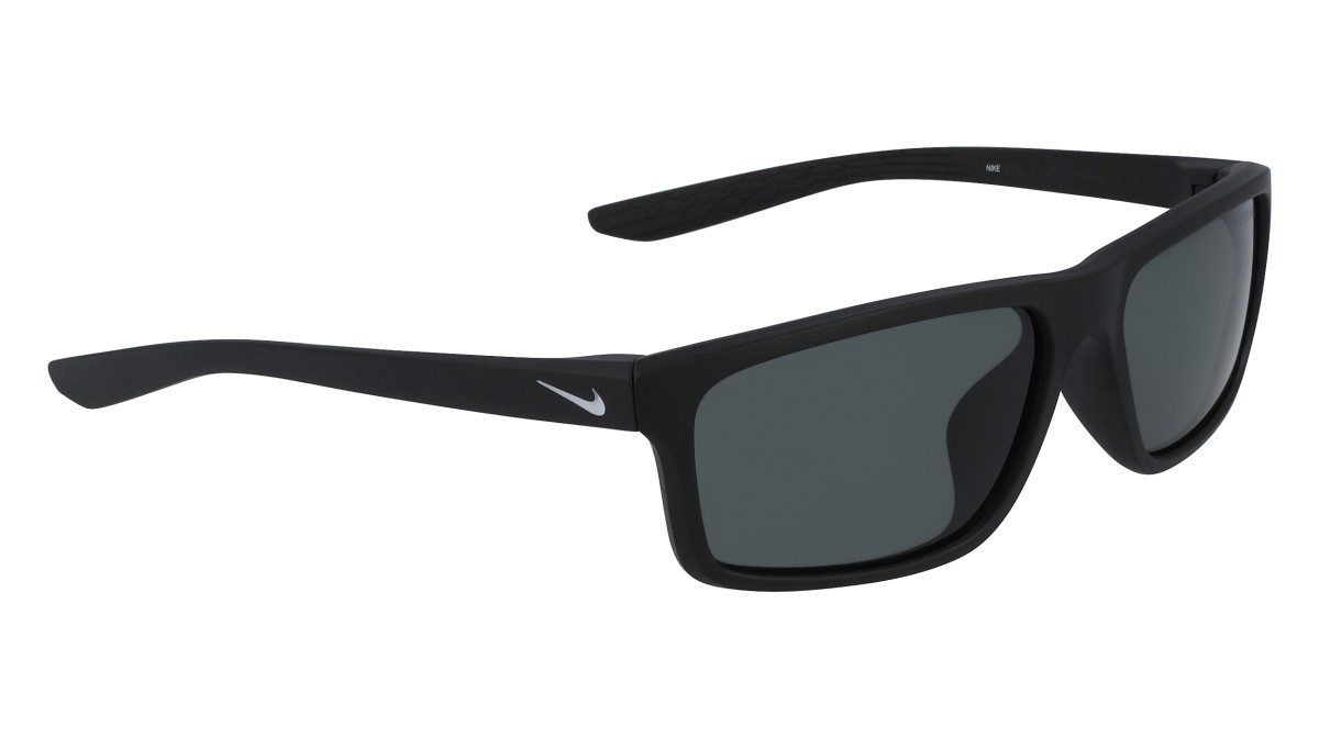 Sonnenbrillen Nike NIKE CHRONICLE P FJ2233 (010) farbe matte black/silver/polar gr form rechteckig 
