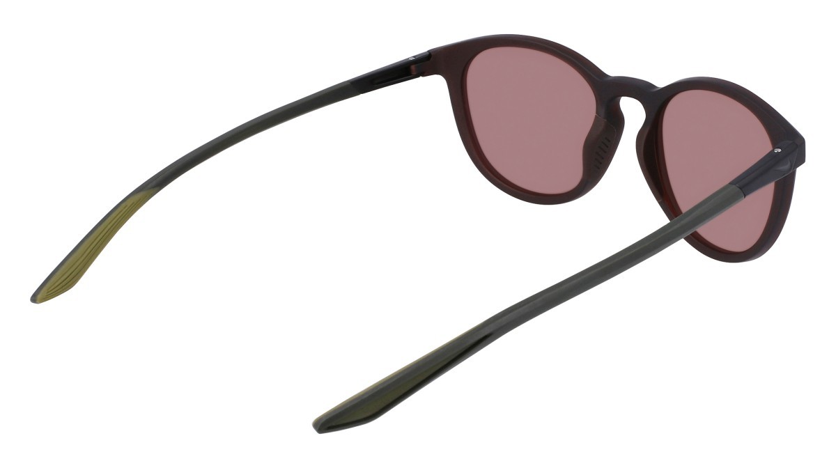 Occhiali da sole Nike NIKE EVOLUTION E DZ7361 (220) colore matte brown basalt/course tint forma rotondo lenti course tint