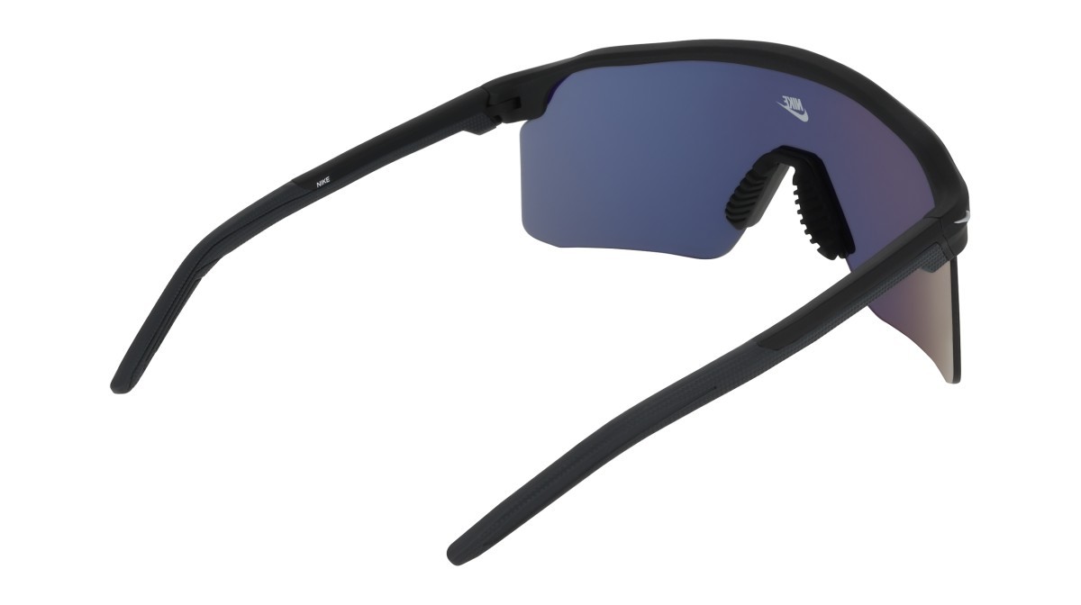 Sonnenbrillen Nike NIKE EXPEDITION SHIELD IB6562X (010) farbe matte black / grey form maske gläser dark grey (max+)