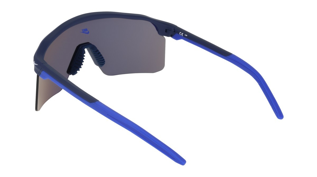 Sonnenbrillen Nike NIKE EXPEDITION SHIELD IB6562X (492) farbe matte blue void / blue mirror form maske gläser grey w/ blue flash (max+)